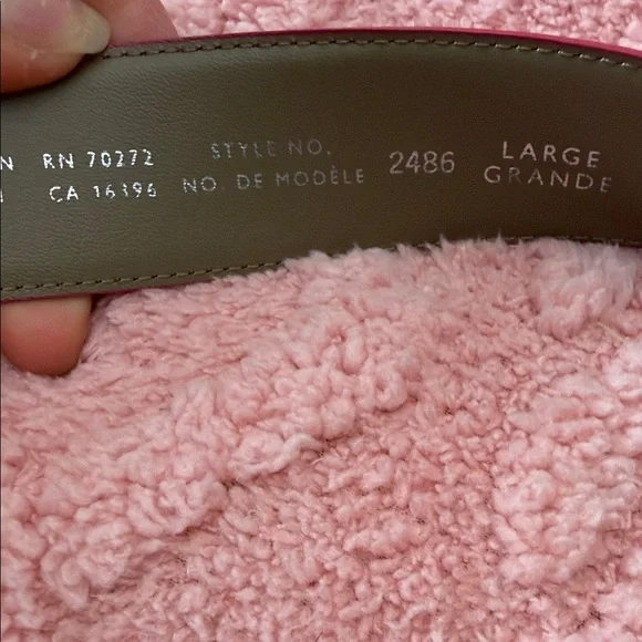 Liz Claiborne Fuchsia Belt with Gold-Tone Buckle - Picture 5 of 9